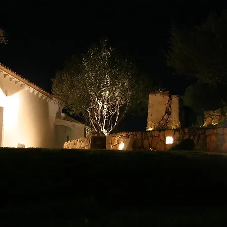 مزرعة للإقامة Agriturismo Cabu Abbas *